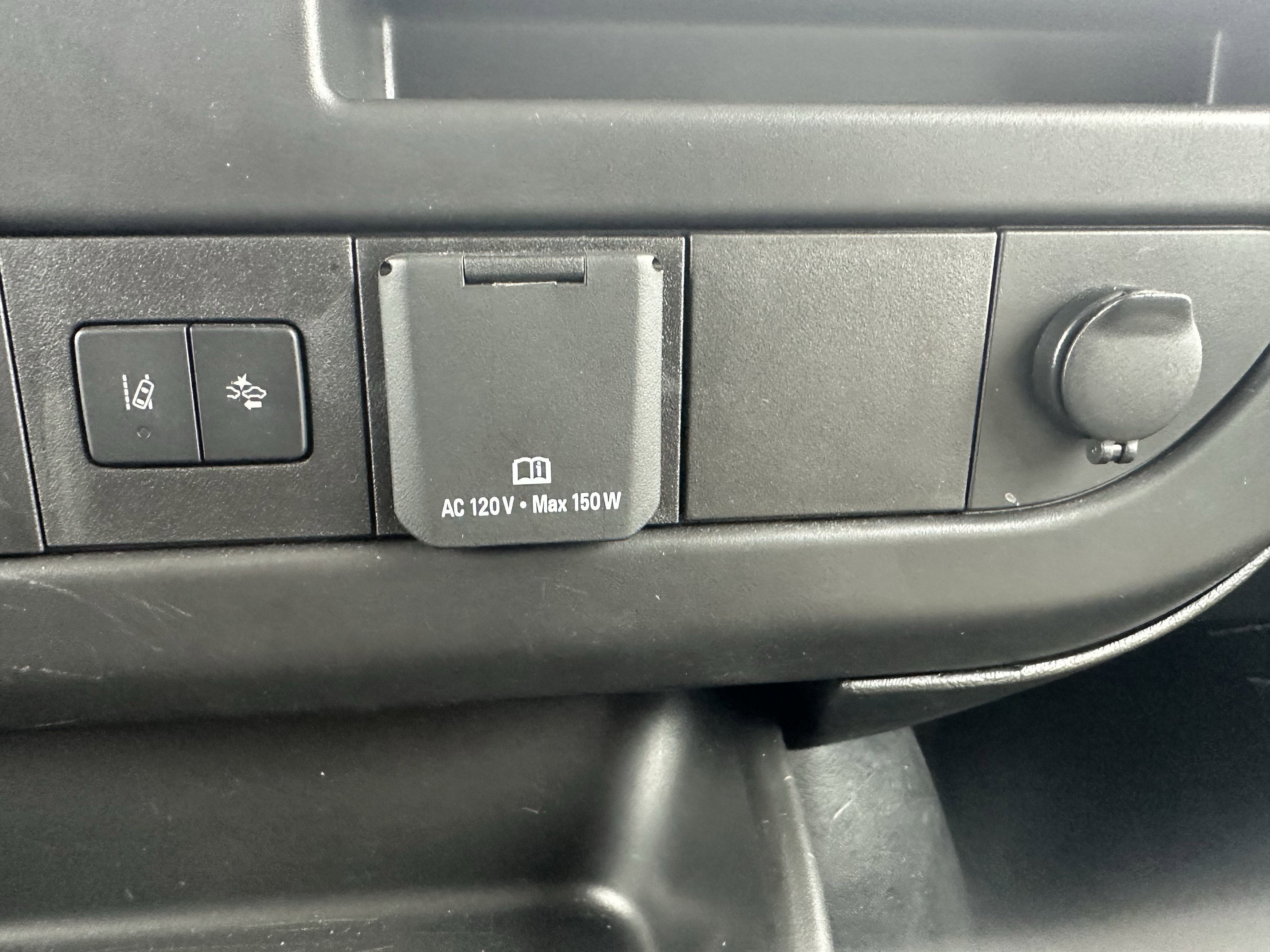 Used 2025 Summit White Chevrolet LT image 25