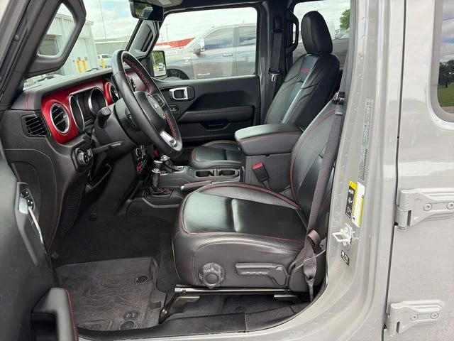 Used 2023 Gray Jeep Rubicon image 9
