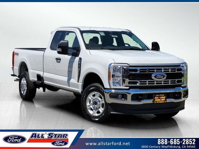 2026 Ford Super Duty F-350® XLT