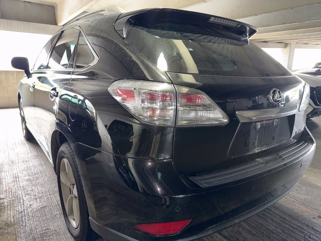 Used 2011  Lexus 350 image 4
