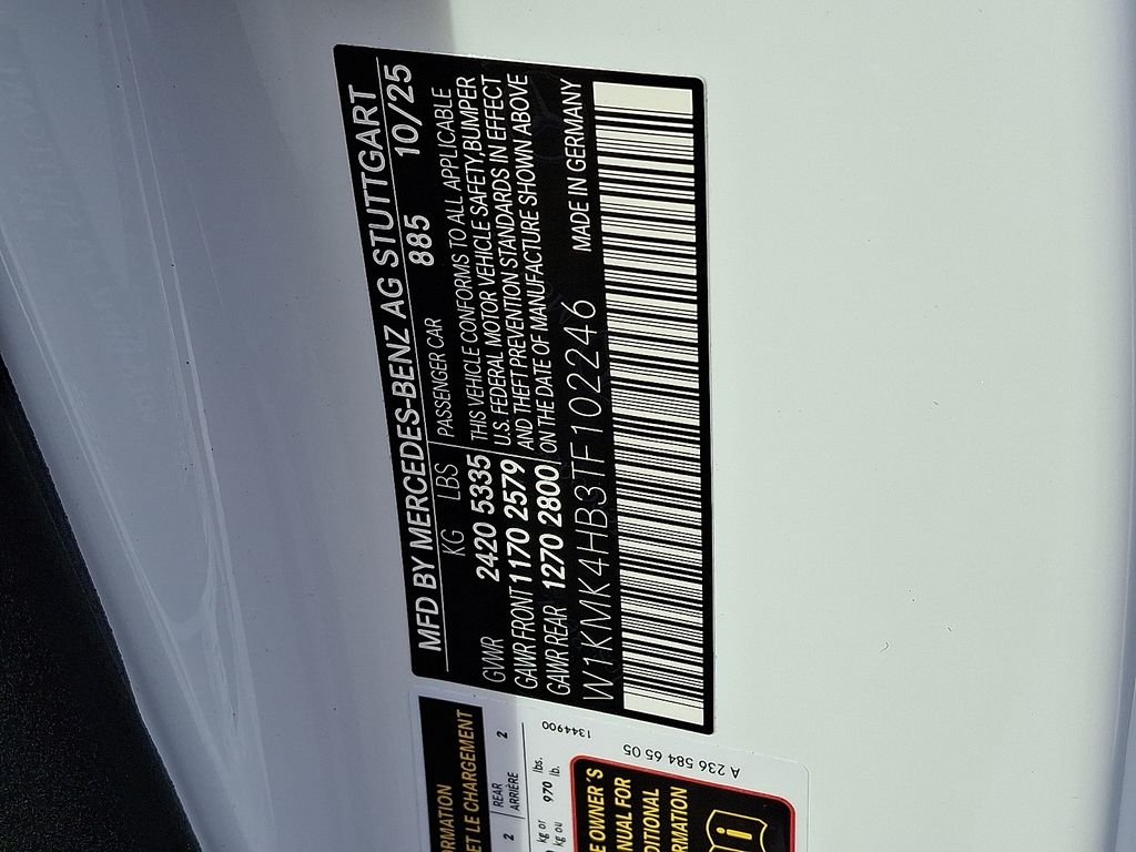 New 2026 MANUFAKTUR Moonlight White Metallic Mercedes-Benz CLE 300 image 18