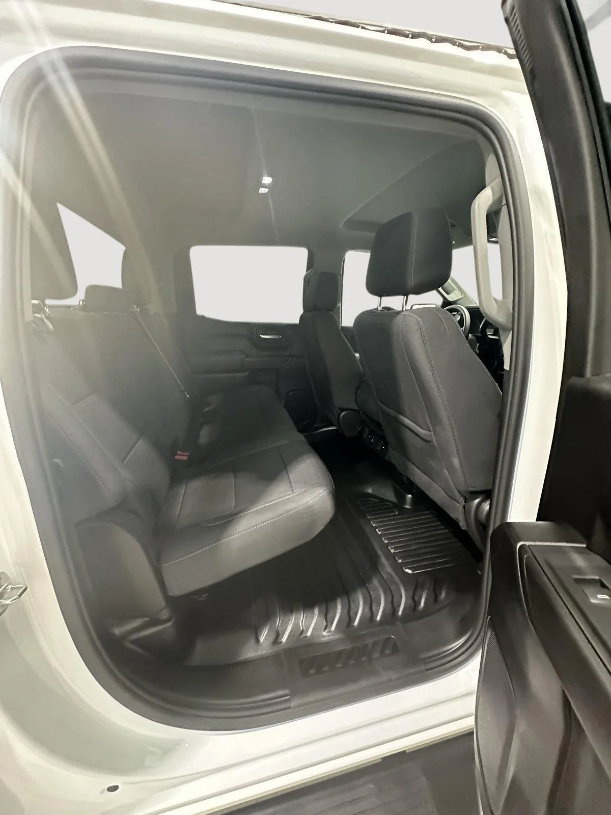 Used 2024 Summit White GMC Pro image 20