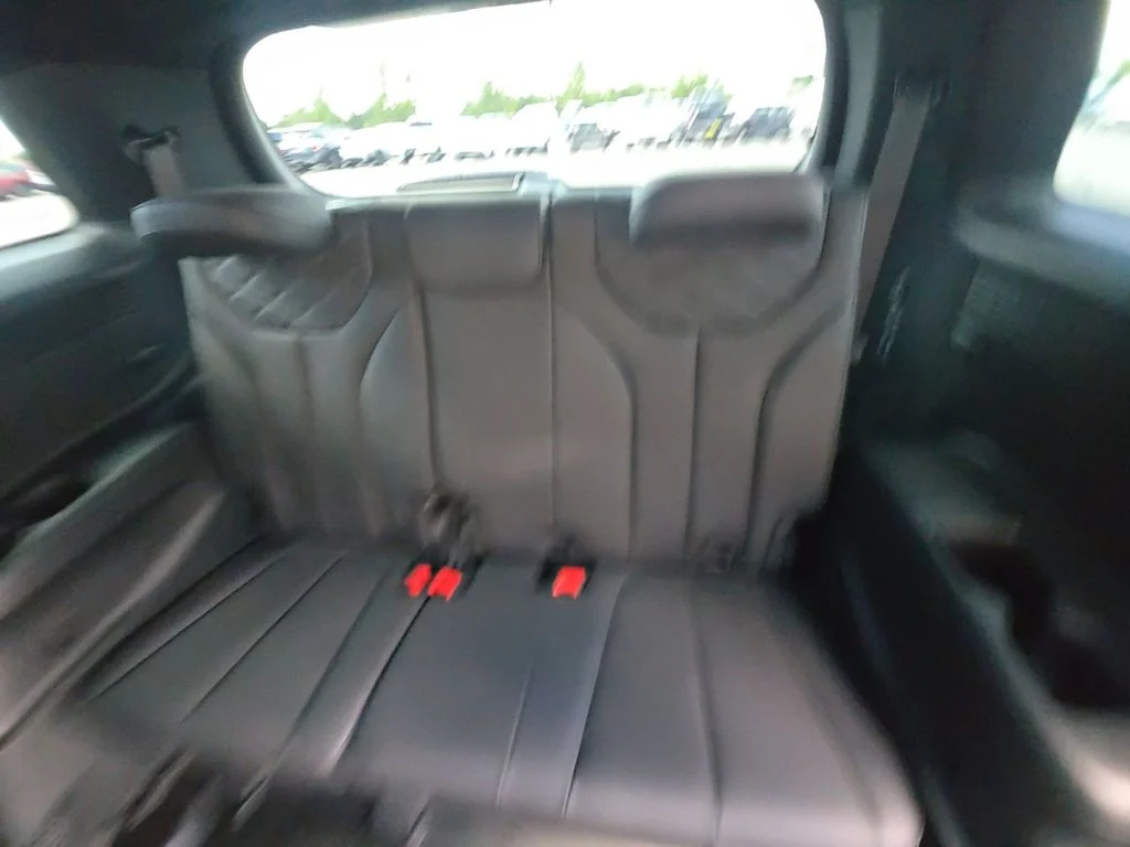 Used 2022 White Hyundai Calligraphy image 16