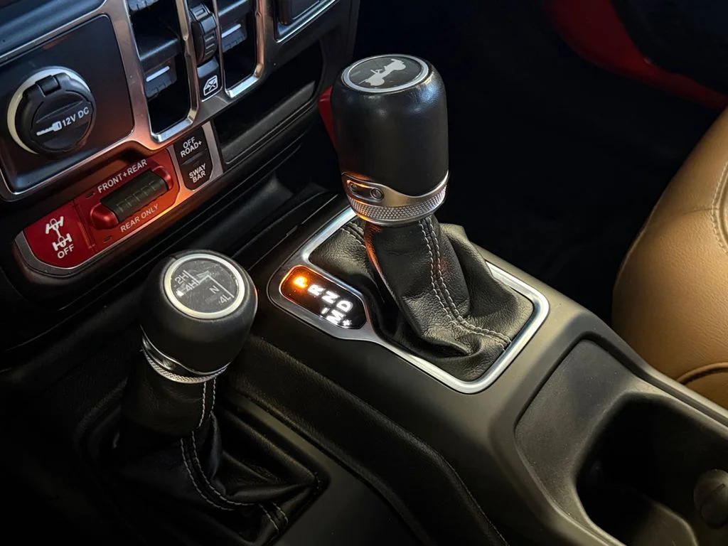 Used 2023 Orange Jeep Rubicon image 33