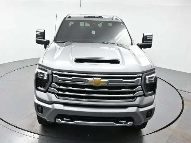 Used 2025 Sterling Gray Metallic Chevrolet High Country image 34