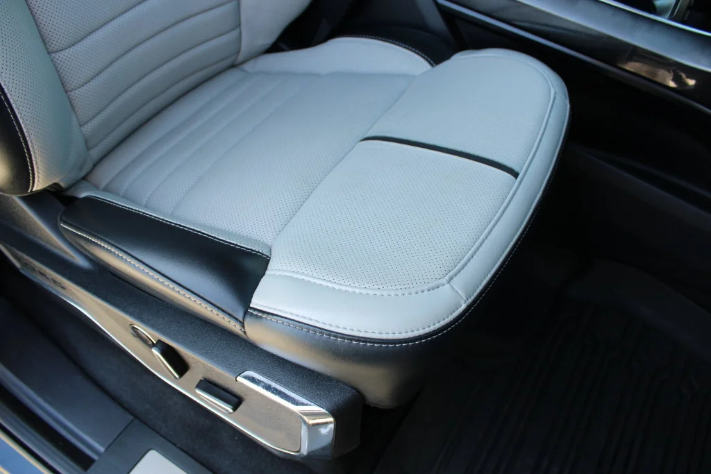 Used 2023 Blue Ford Platinum image 12
