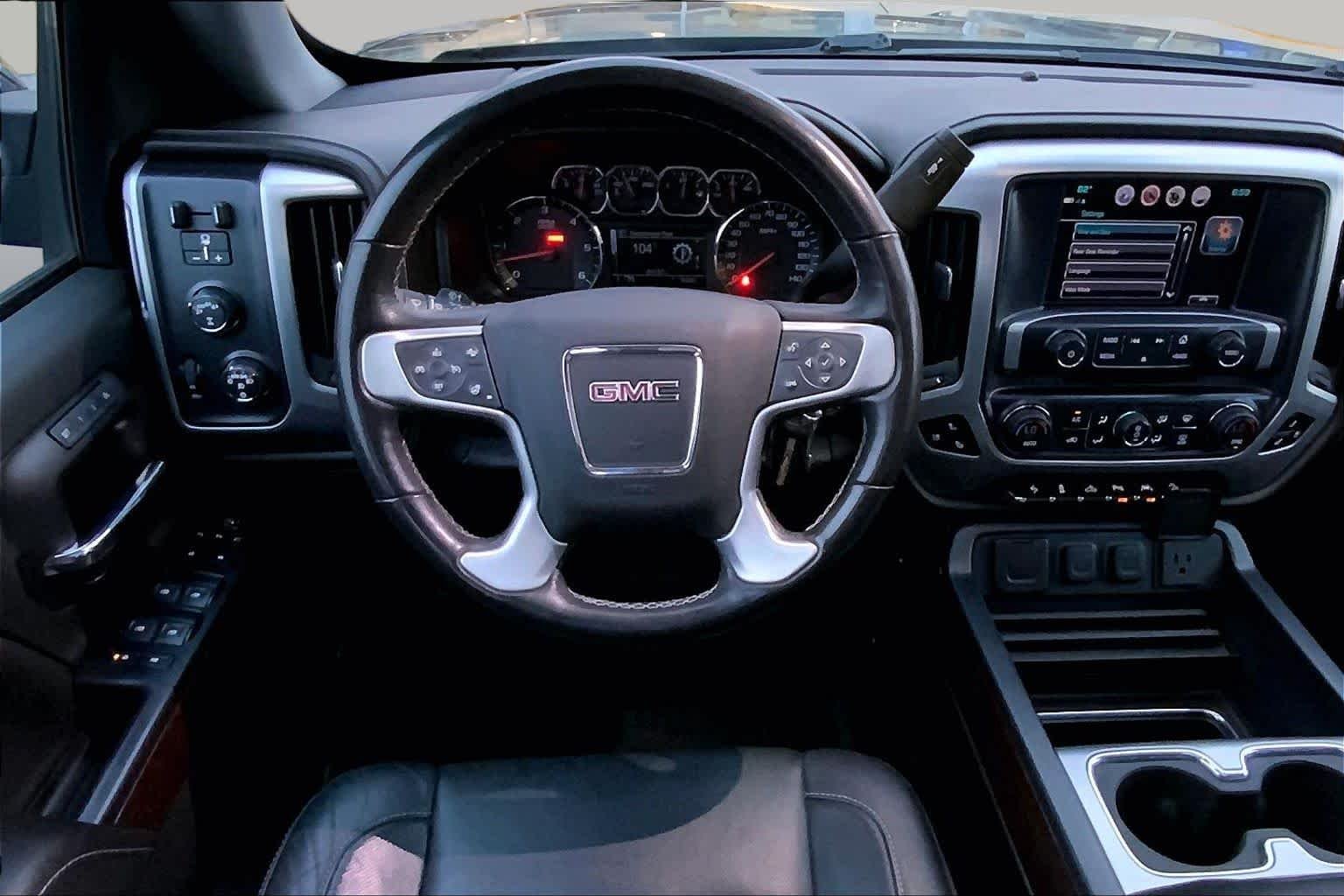 Used 2018 Dark Slate Metallic GMC SLT image 6