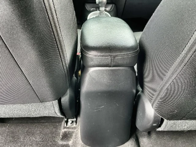 Used 2017 Black Kia Plus image 30