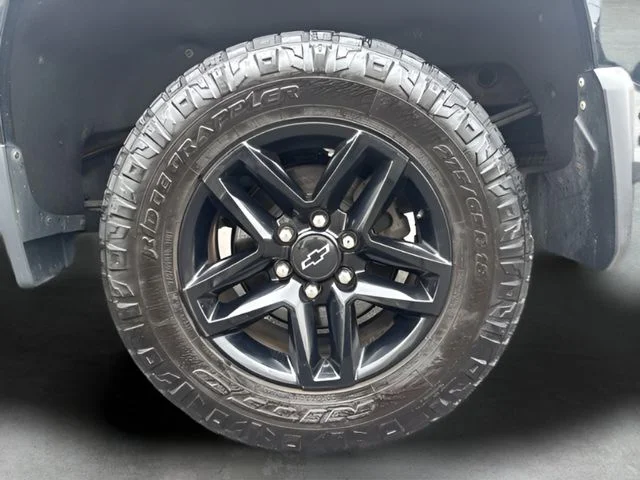 Used 2019  Chevrolet LT Trail Boss image 33