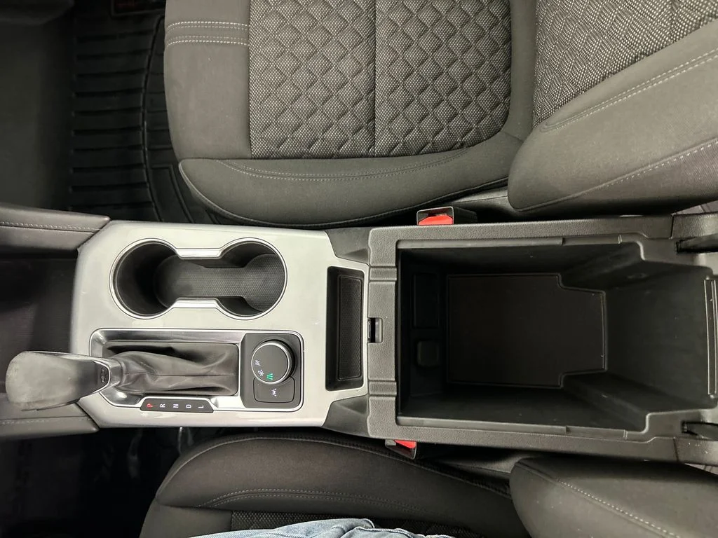 Used 2022 White Chevrolet LT image 15