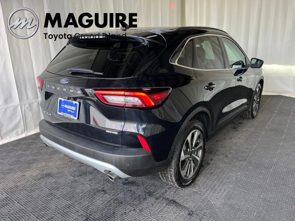Used 2024 Black Ford Platinum image 31