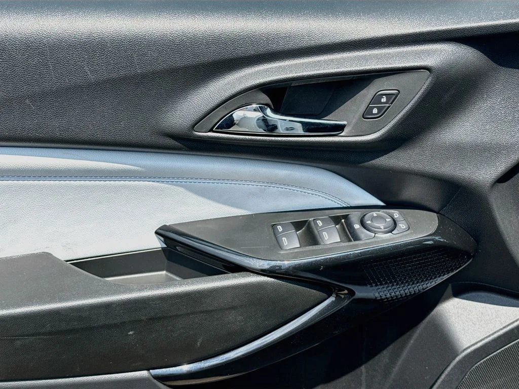 2025 Chevrolet Trax LT - Photo 21