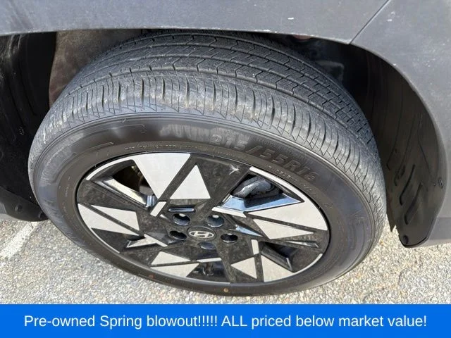 Used 2024 Orange Hyundai SEL image 11