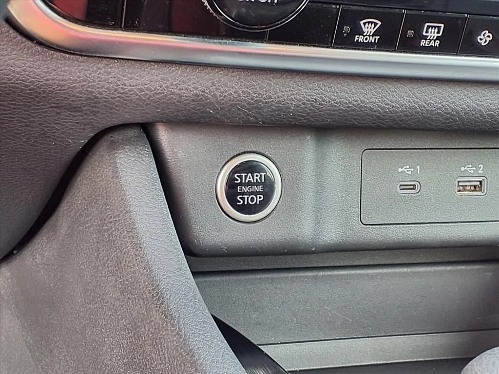 Used 2022 Silver Nissan SV Intelligent AWD image 11