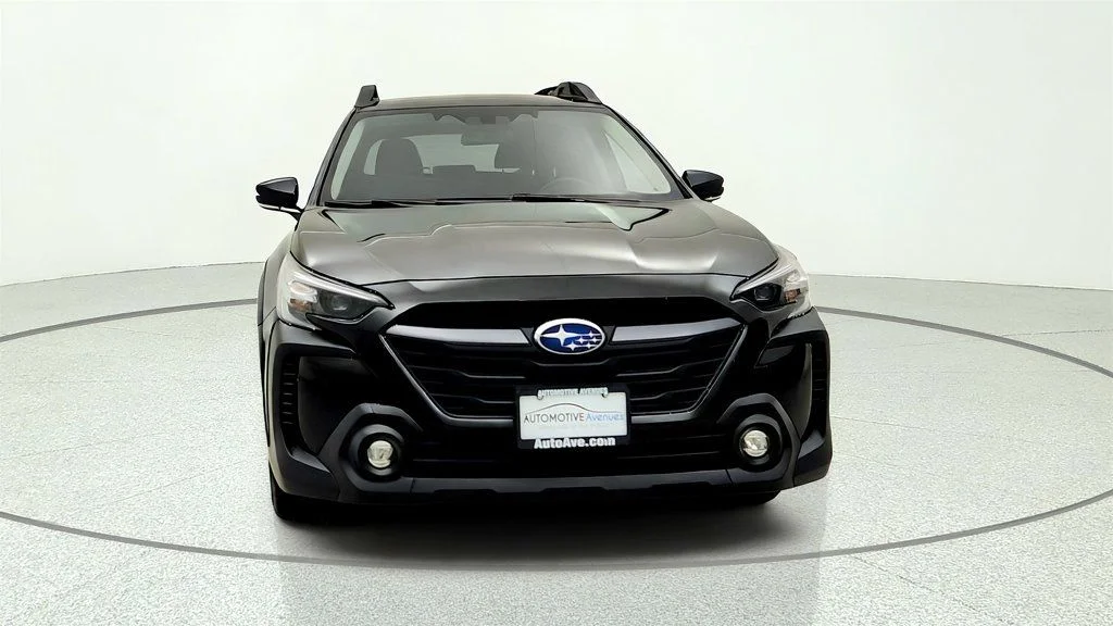 Used 2023 Crystal Black Silica Subaru Premium CVT w/ BSD/RCTA & Hands-Free Power Rear Gate image 2