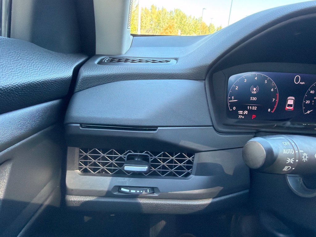 Certified Used 2025  Honda SE image 20