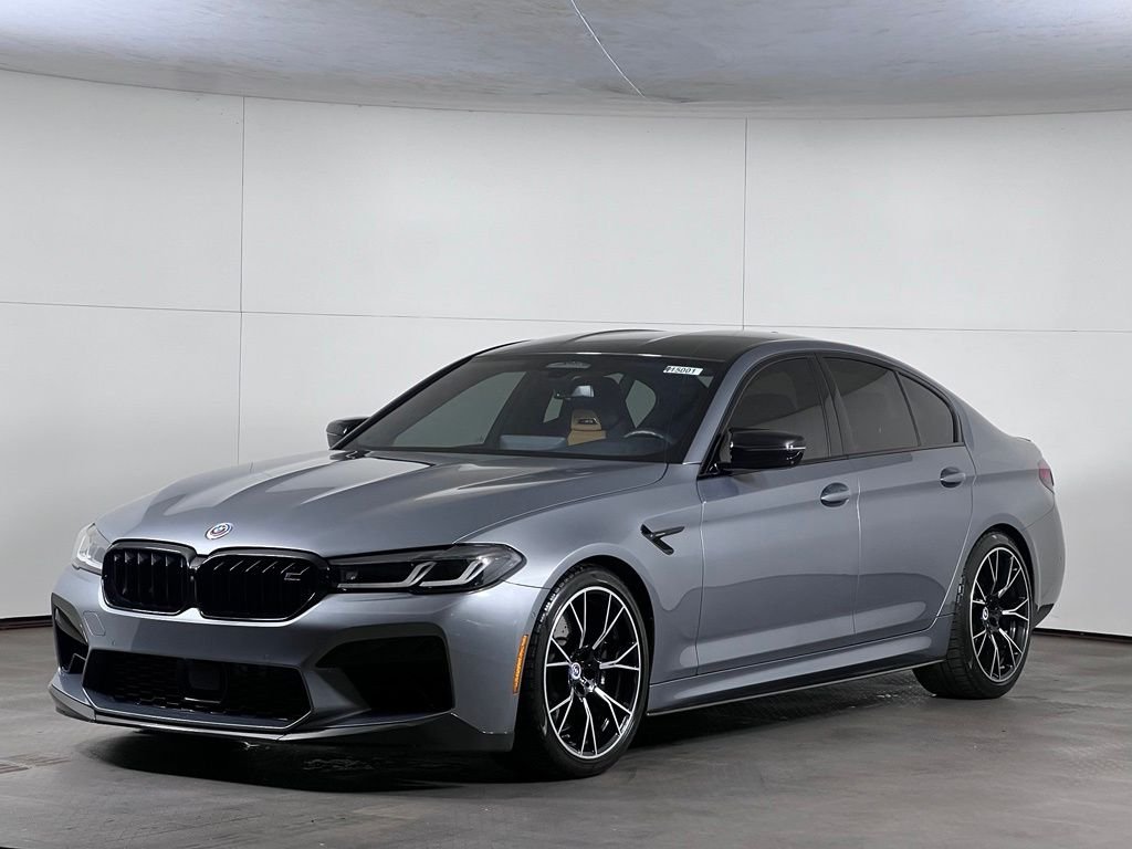2023 BMW M5 -'s photo