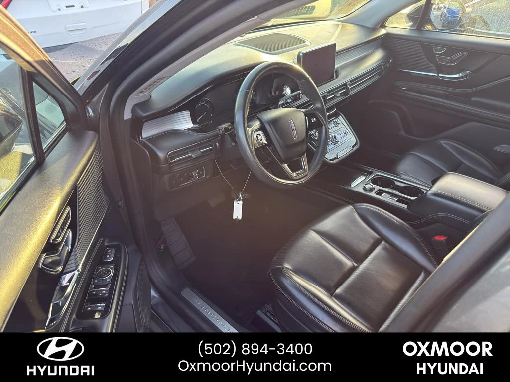 Used 2020 Magnetic Gray Lincoln Standard image 2