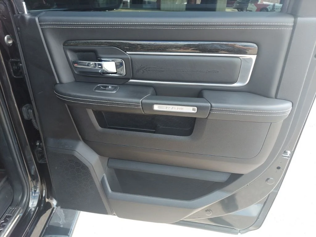 Certified Used 2018 Black Ram Laramie Longhorn image 41