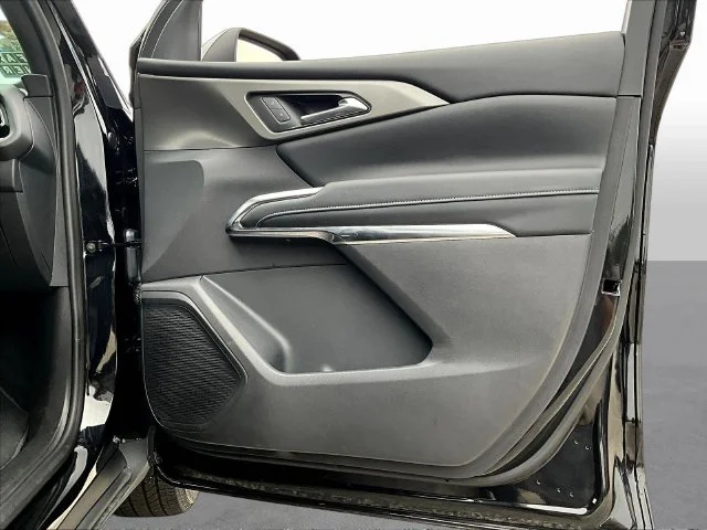 Used 2026 Black Chevrolet LT image 30