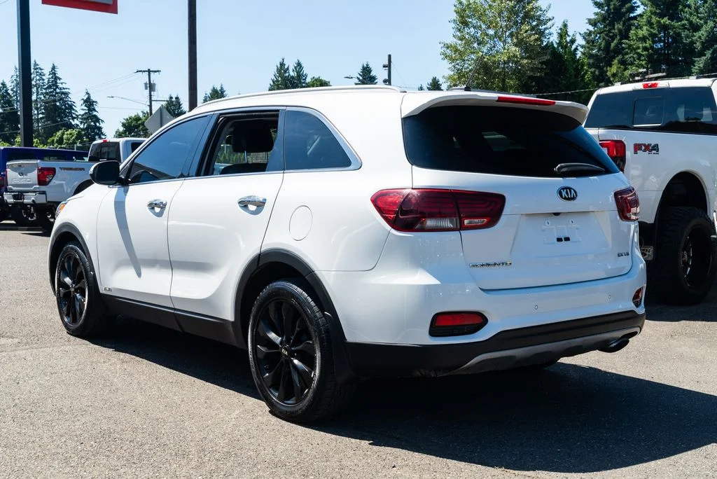 Used 2020 White Kia EX image 4