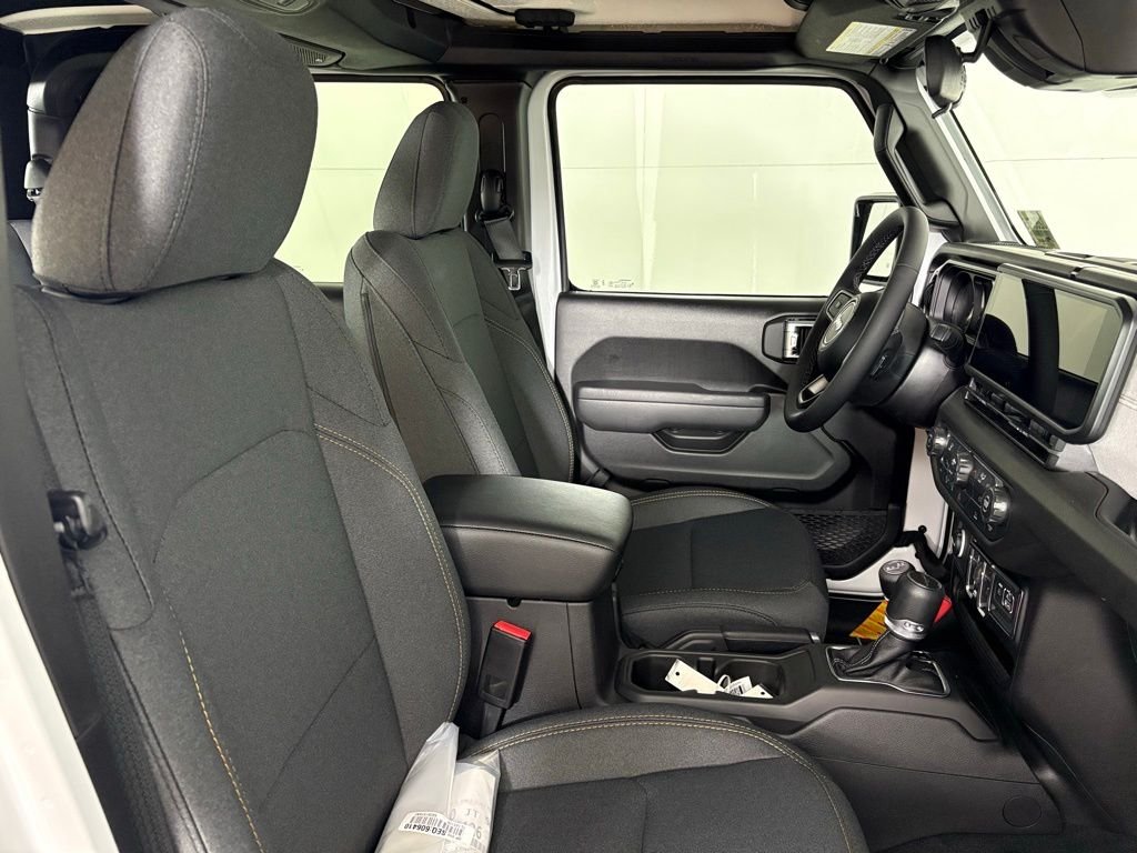 New 2026 Bright White Clear-Coat Exterior Paint Jeep Sport S image 16