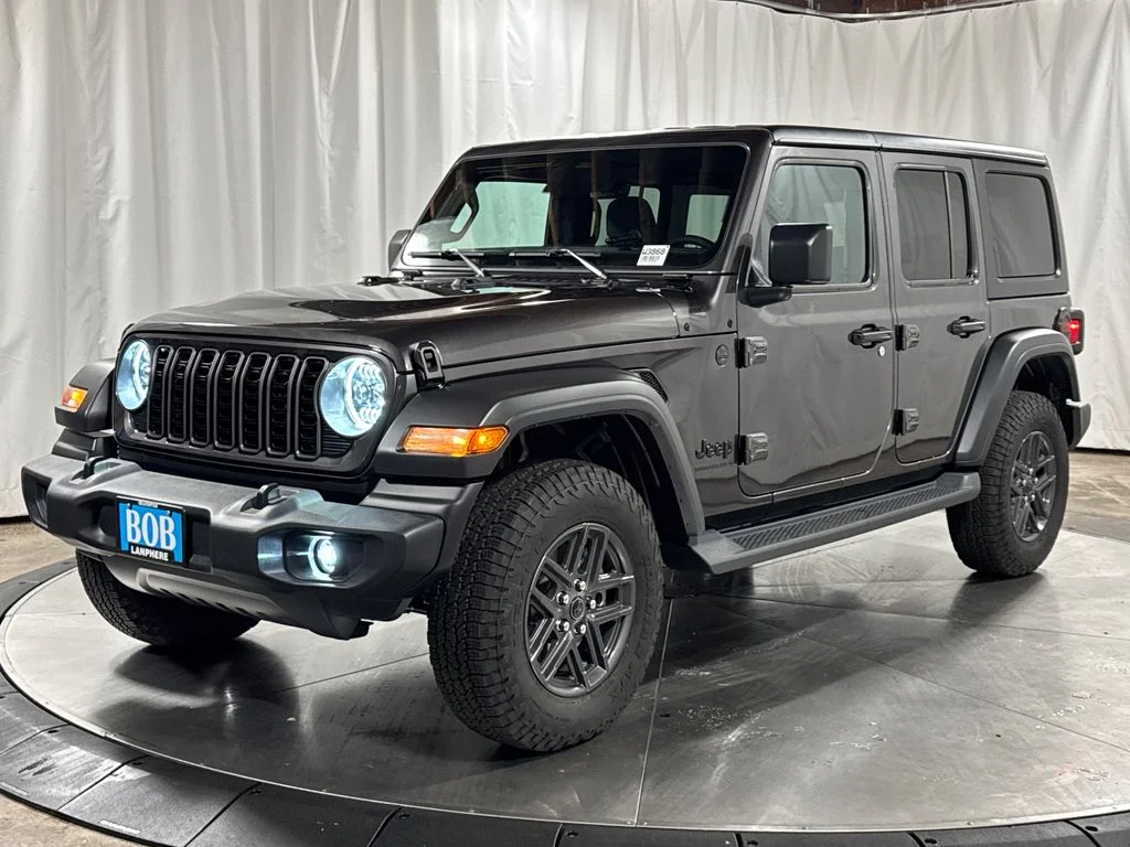 2025 Jeep Wrangler Sport S's photo