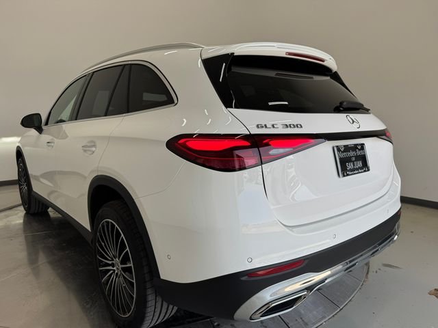 New 2026 Polar White Mercedes-Benz GLC 300 image 10