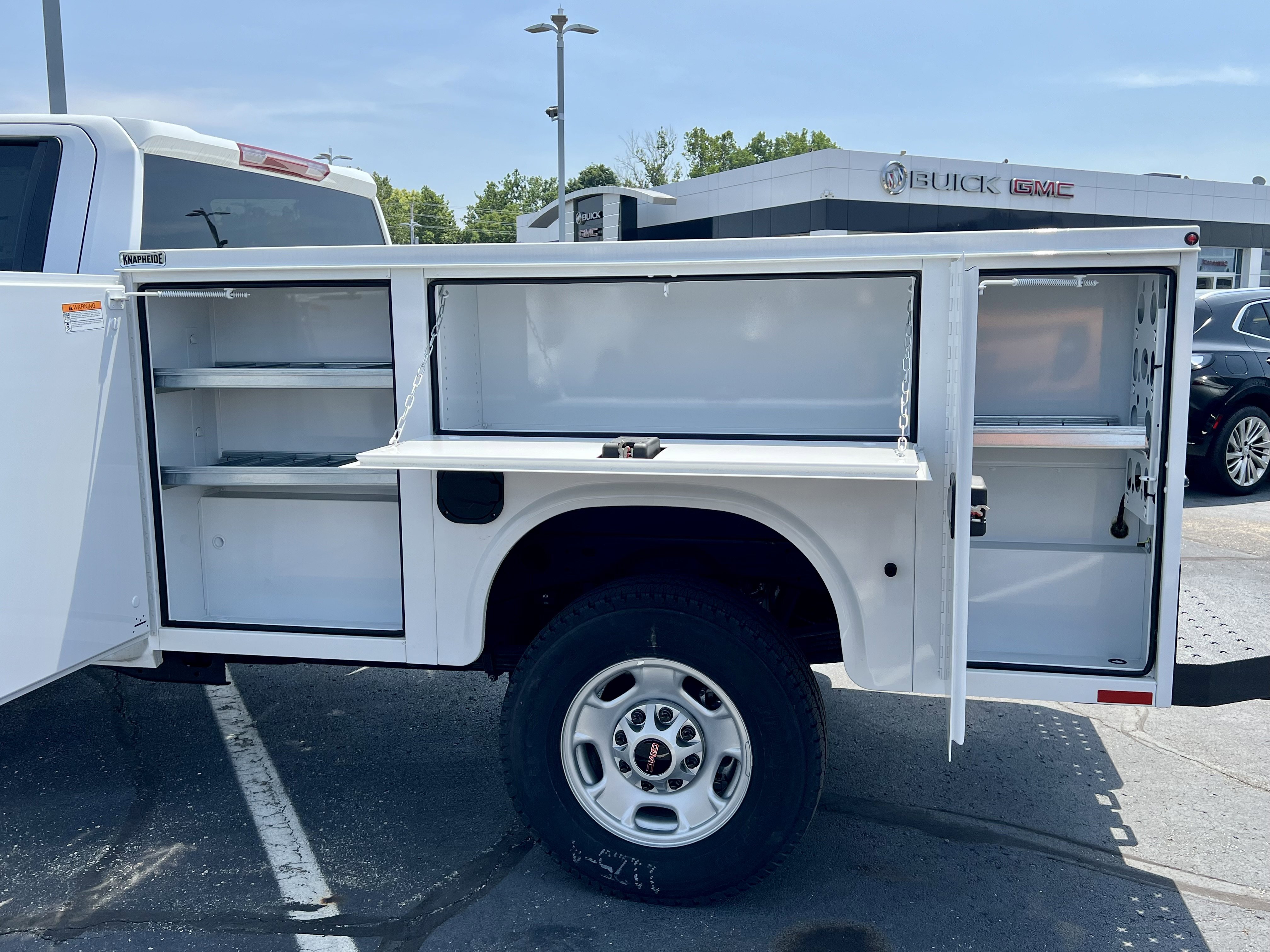 2025 GMC Sierra 2500HD Pro - Photo 28