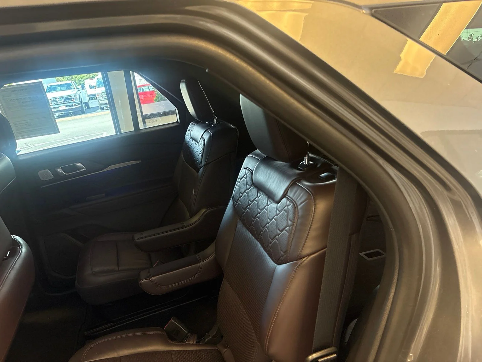 Certified Used 2025 Carbonized Gray Metallic Ford Platinum image 6