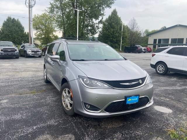 2017 Chrysler Pacifica Touring L Plus