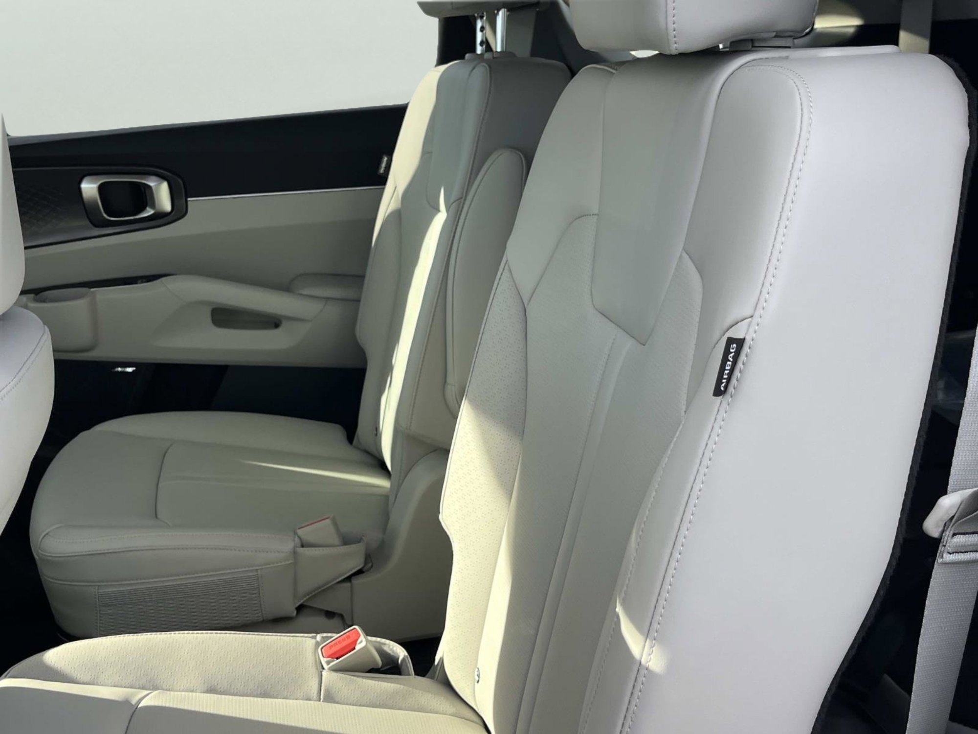 New 2026 Glacial White Pearl Kia EX image 22
