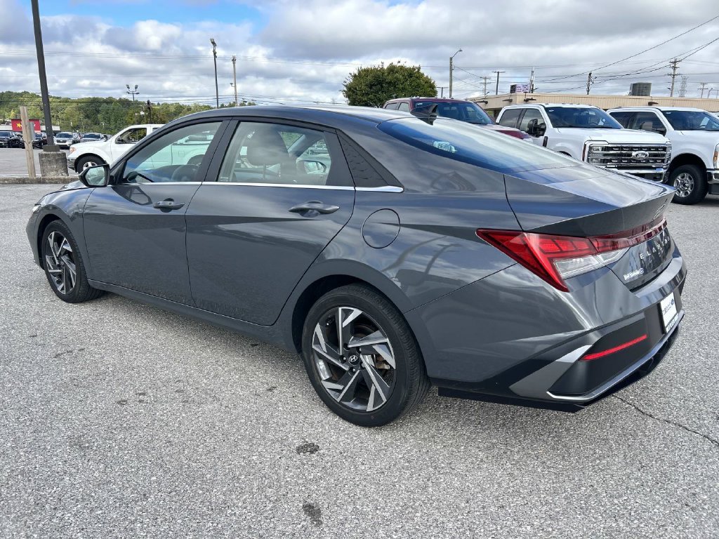 Certified Used 2024 Gray Hyundai SEL image 6