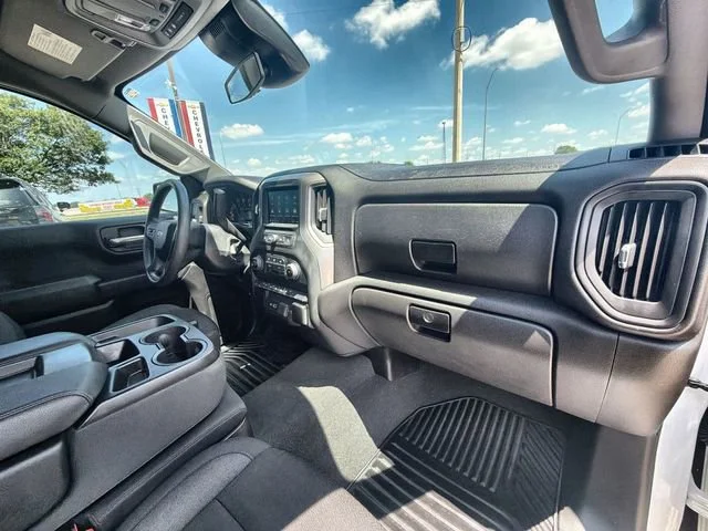 Used 2024 Summit White Chevrolet Custom image 28