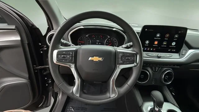 Used 2025 Black Chevrolet 2LT image 12