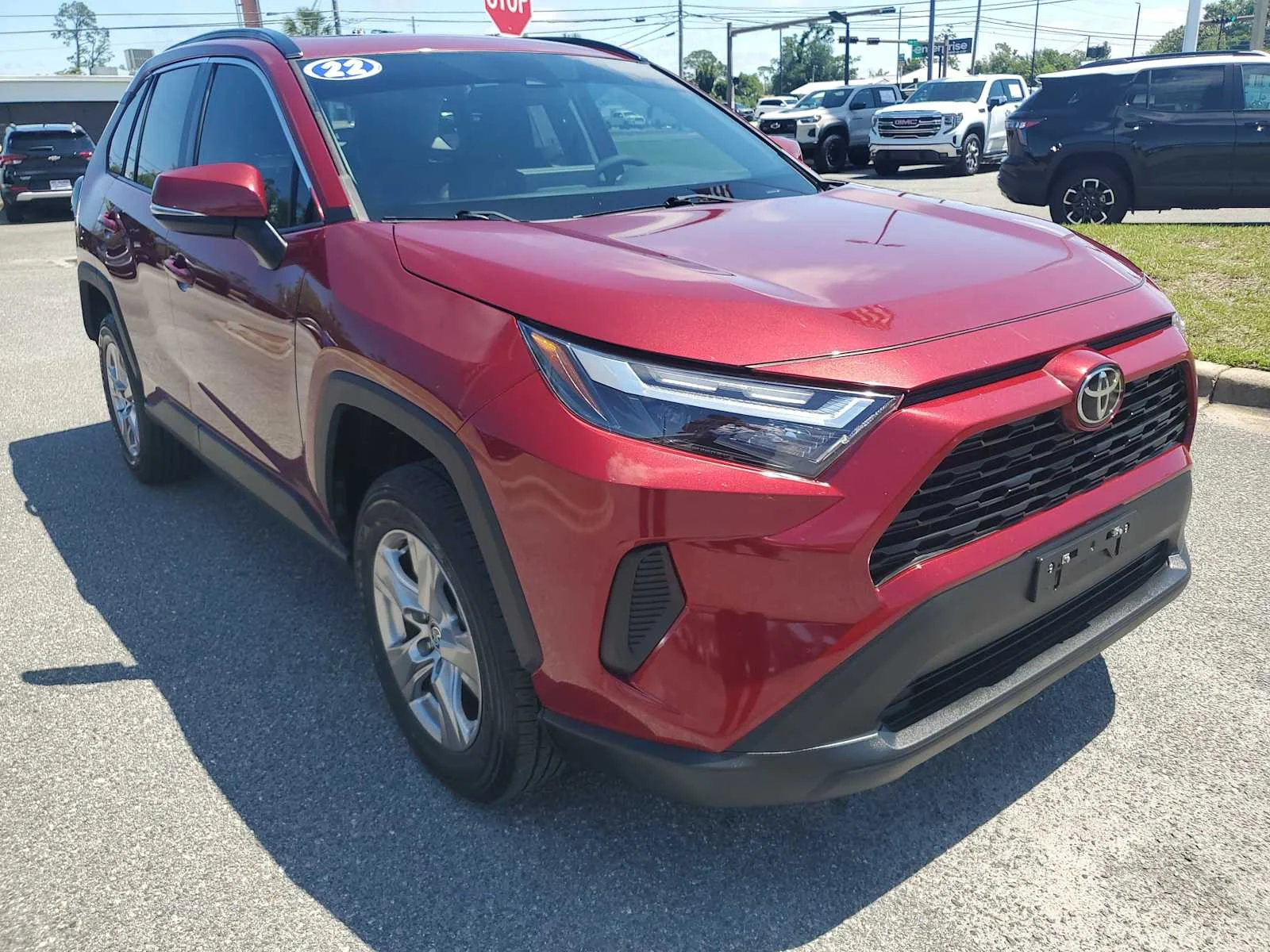 Used 2022 Ruby Flare Pearl Red Toyota XLE image 8
