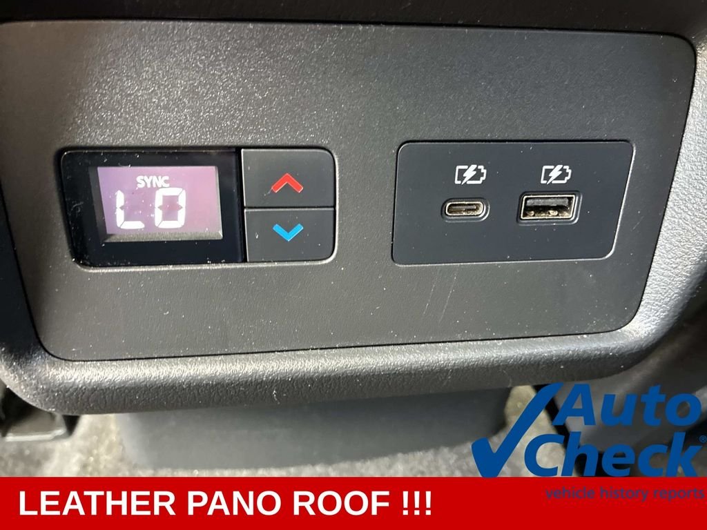 Used 2023 Gray Nissan SL image 17