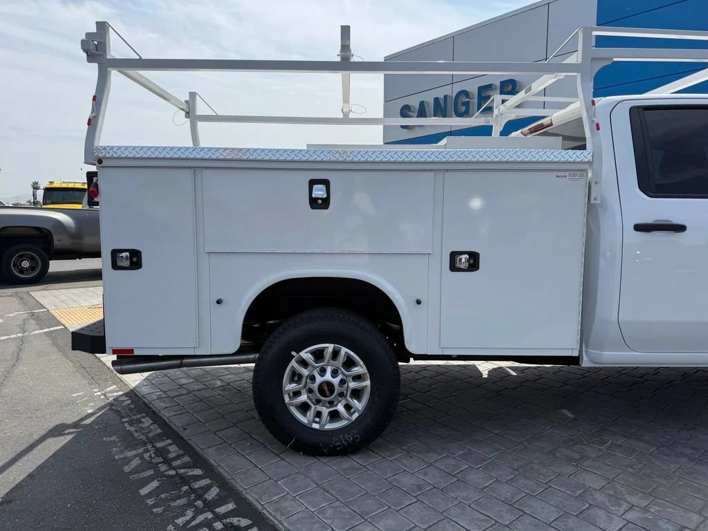 New 2026 Summit White GMC Pro image 13