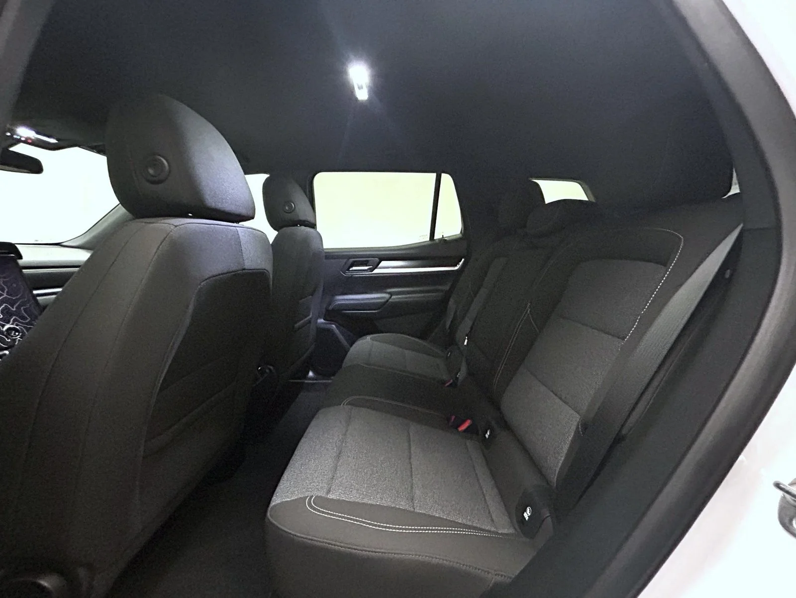 Used 2026 White GMC Elevation image 19