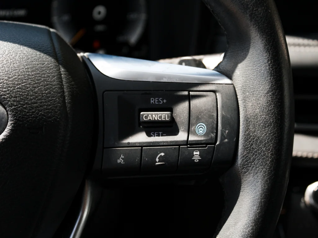 Used 2023  INFINITI Luxe image 14