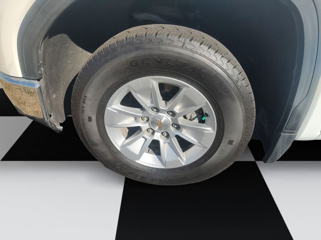 Used 2021 White GMC Base image 14