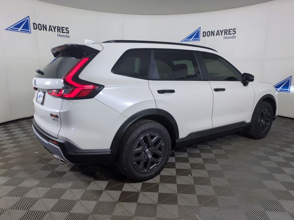 Used 2026 Platinum White Pearl Honda TrailSport image 5