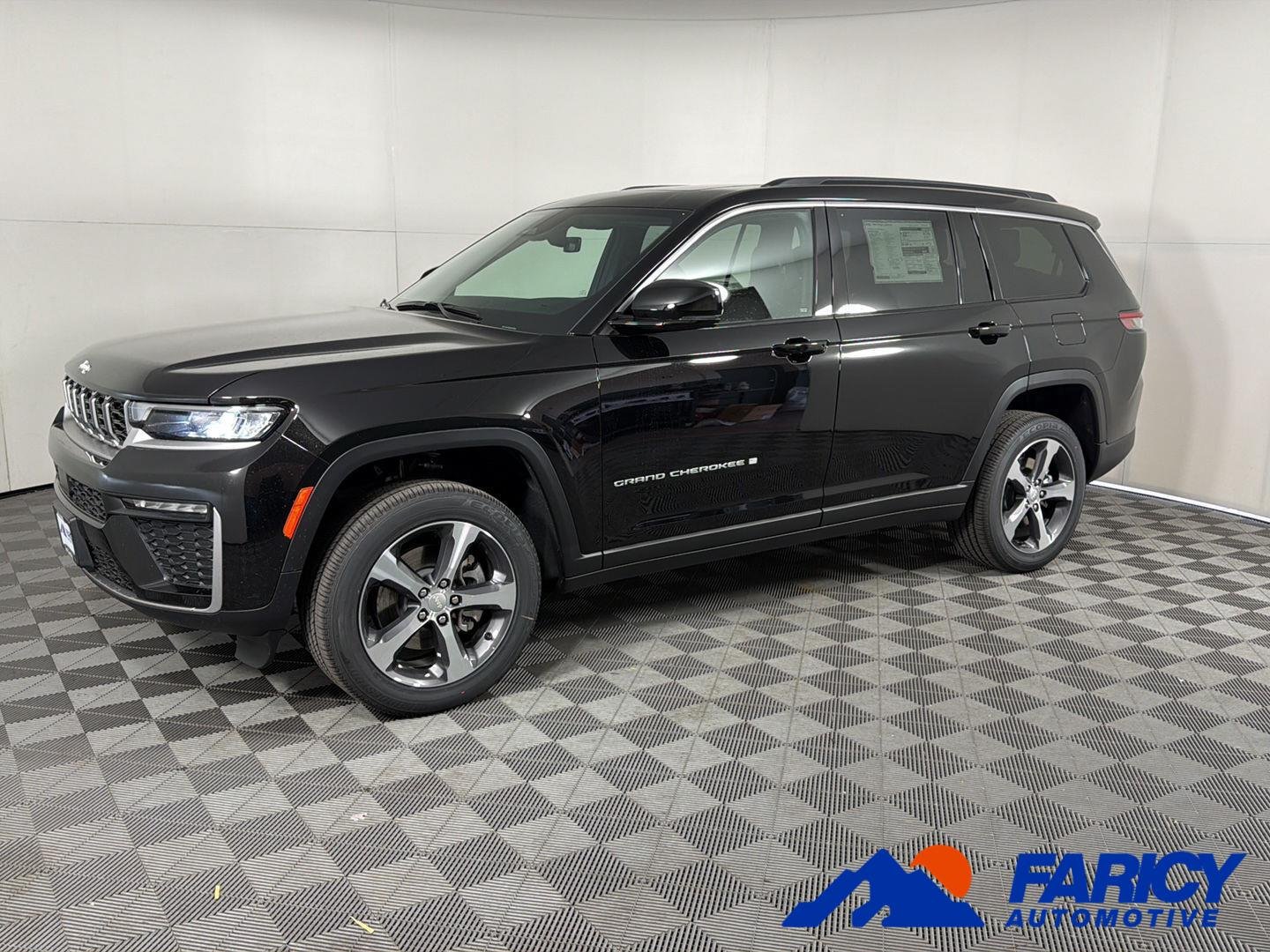 2026 Jeep Grand Cherokee L Limited 4x4's photo