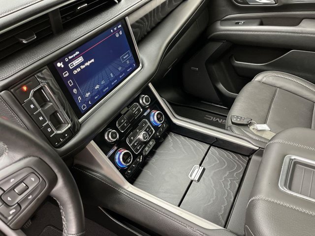 Used 2024 Onyx Black GMC Denali image 19