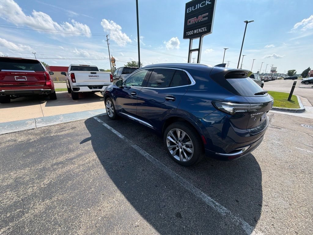 Used 2023 Sapphire Metallic Buick Avenir image 7