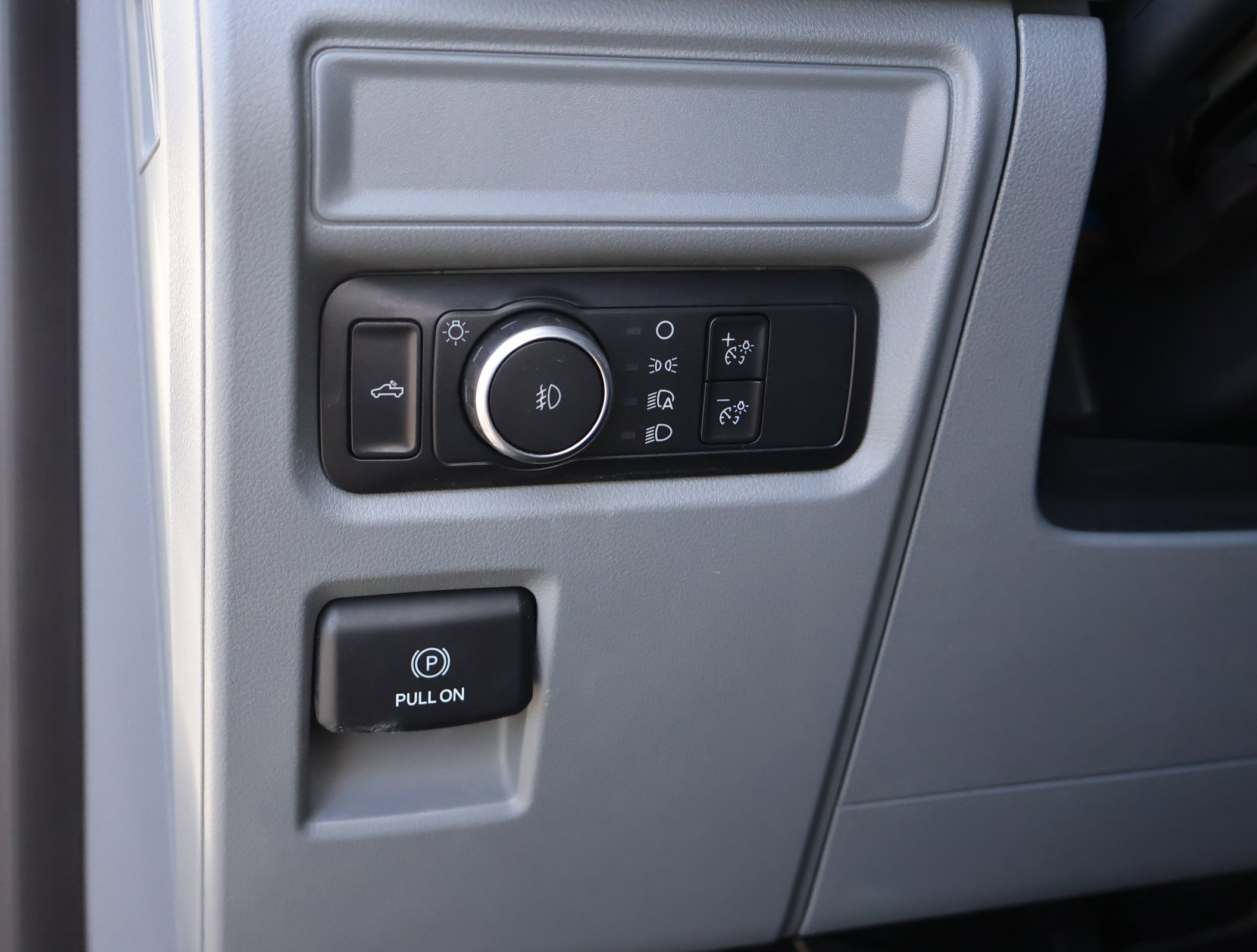 2022 Ford F-150 XLT - Photo 12