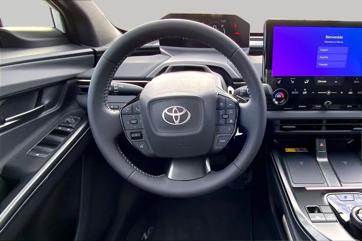 Used 2026 Wind Chill Pearl Toyota XLE Plus image 5