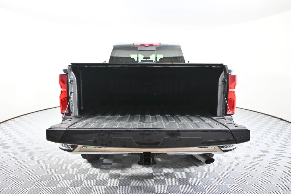 Used 2024 Gray Chevrolet LTZ image 6