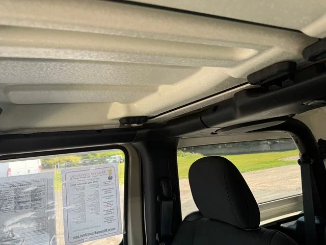 Certified Used 2022  Jeep Sport image 35