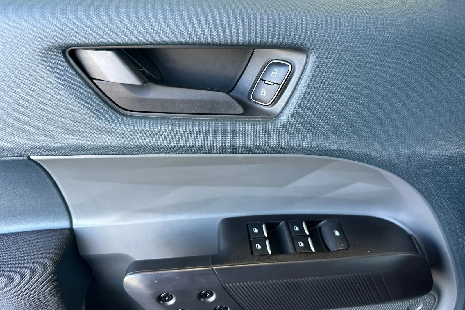 Used 2025 Carbonized Gray Metallic Ford XL image 10